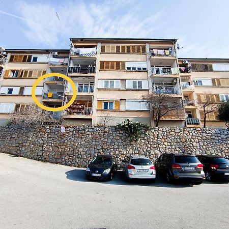 Novouredeni Stan S Balkonom I Pogledom Na More Senj  Eksteriør billede