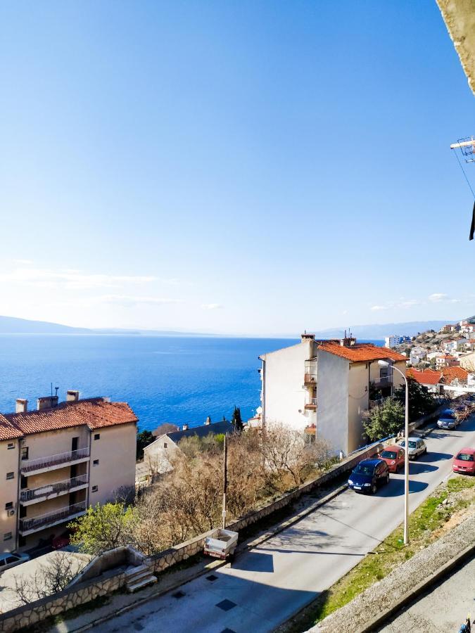 Novouredeni Stan S Balkonom I Pogledom Na More Senj  Eksteriør billede